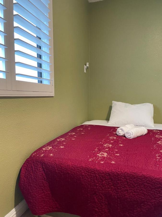 Private Room In Los Angeles With Ac, Strong Wifi, Smart Tv, Work Desk Near Sofi Stadium Zewnętrze zdjęcie